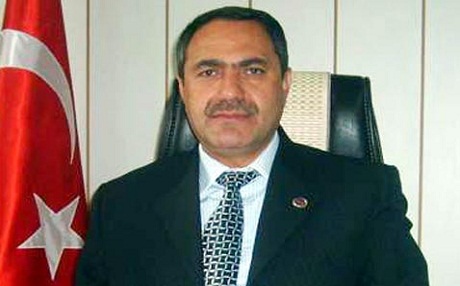 Şaredarê CHPyî yê Xelfetî Ozdemîr ji partiya xwe veqetiya