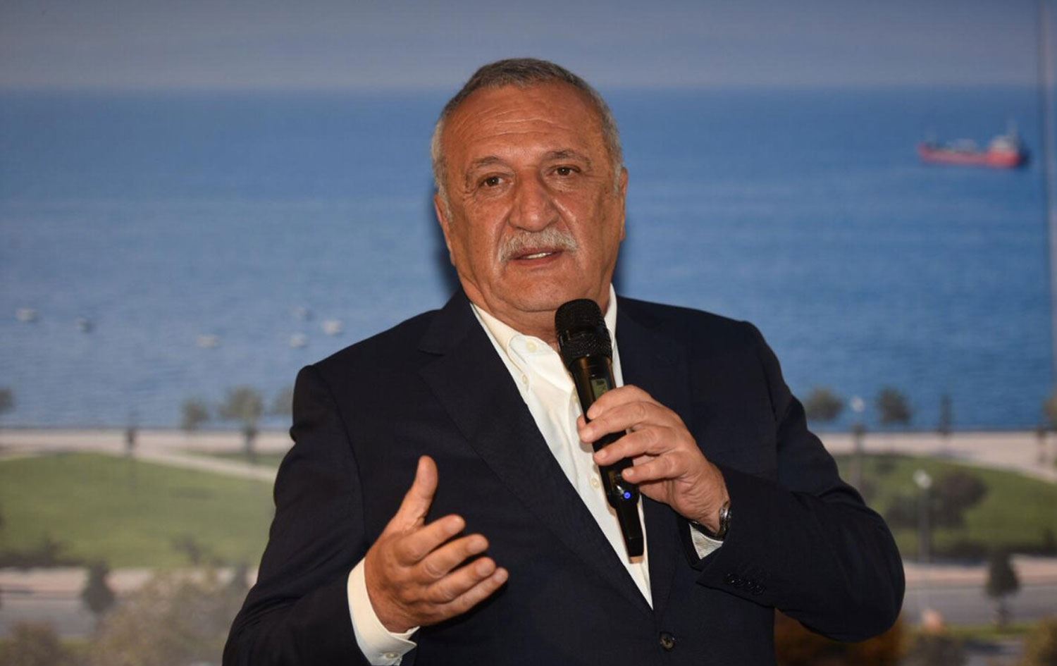 Mehmet Ağar özür diledi