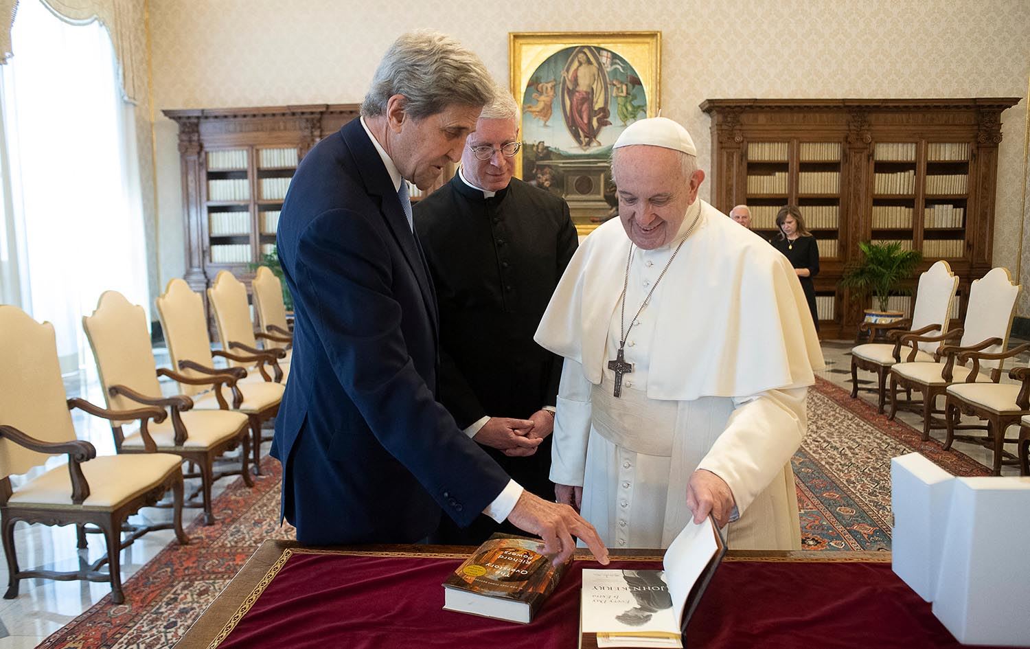 جۆن کێری: پاپای ڤاتیکان کاریگەریی لەڕادەبەدەری لەسەر دۆسیەی کەشوهەوا هەیە