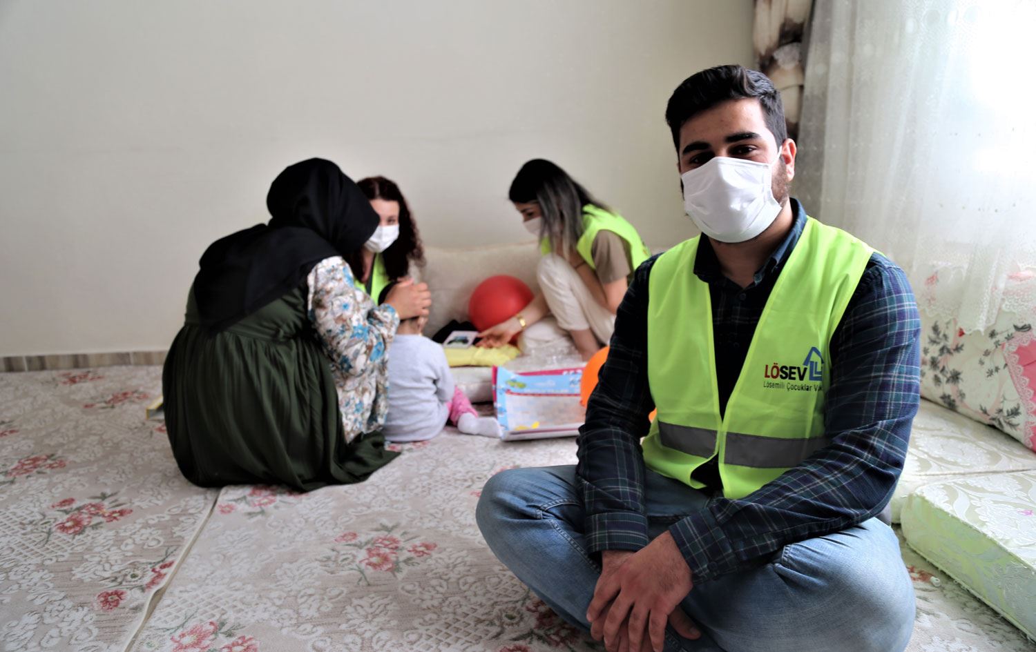 Lösemiyi yenen Urfalı Muhammed, kanserli çocuklar ve ailelerine umut aşılıyor