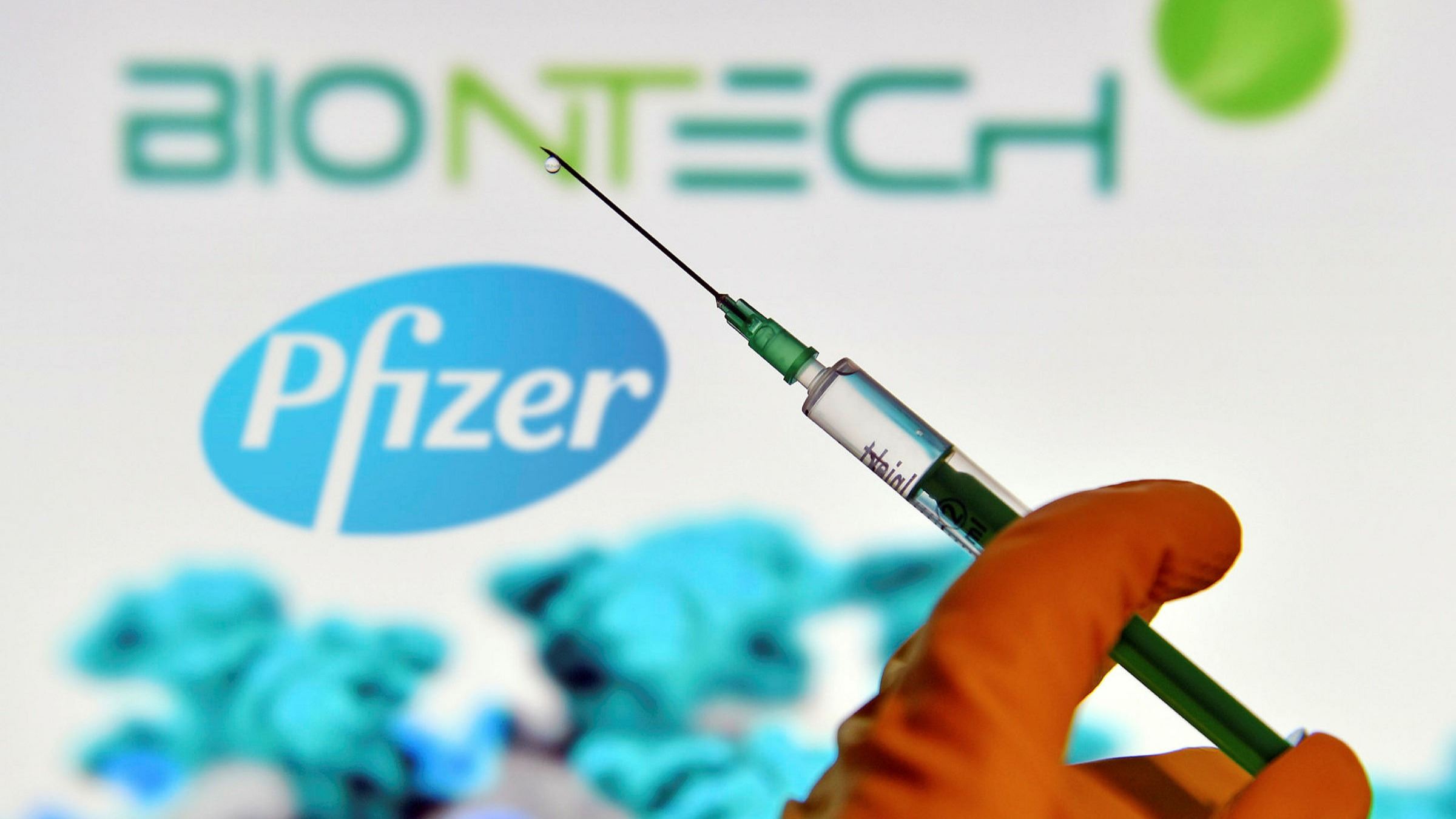 BioNTech-Pfizer aşısı buzdolabında 1 ay kalabilir