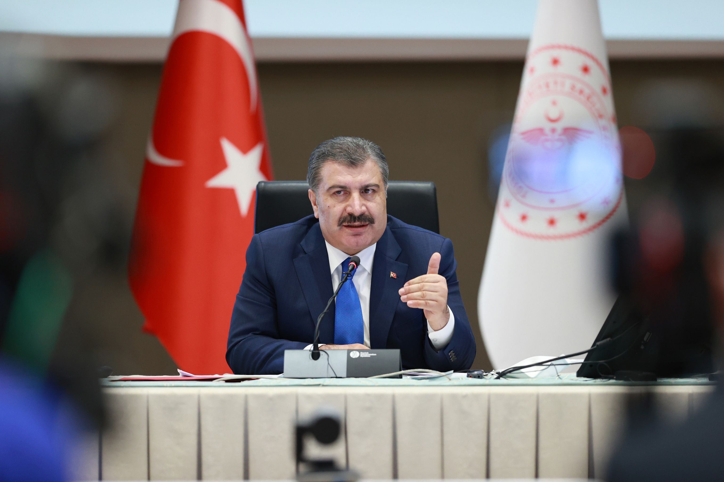 Sağlık Bakanı Koca: Haziran'da 20 yaş üstü herkes aşılanacak