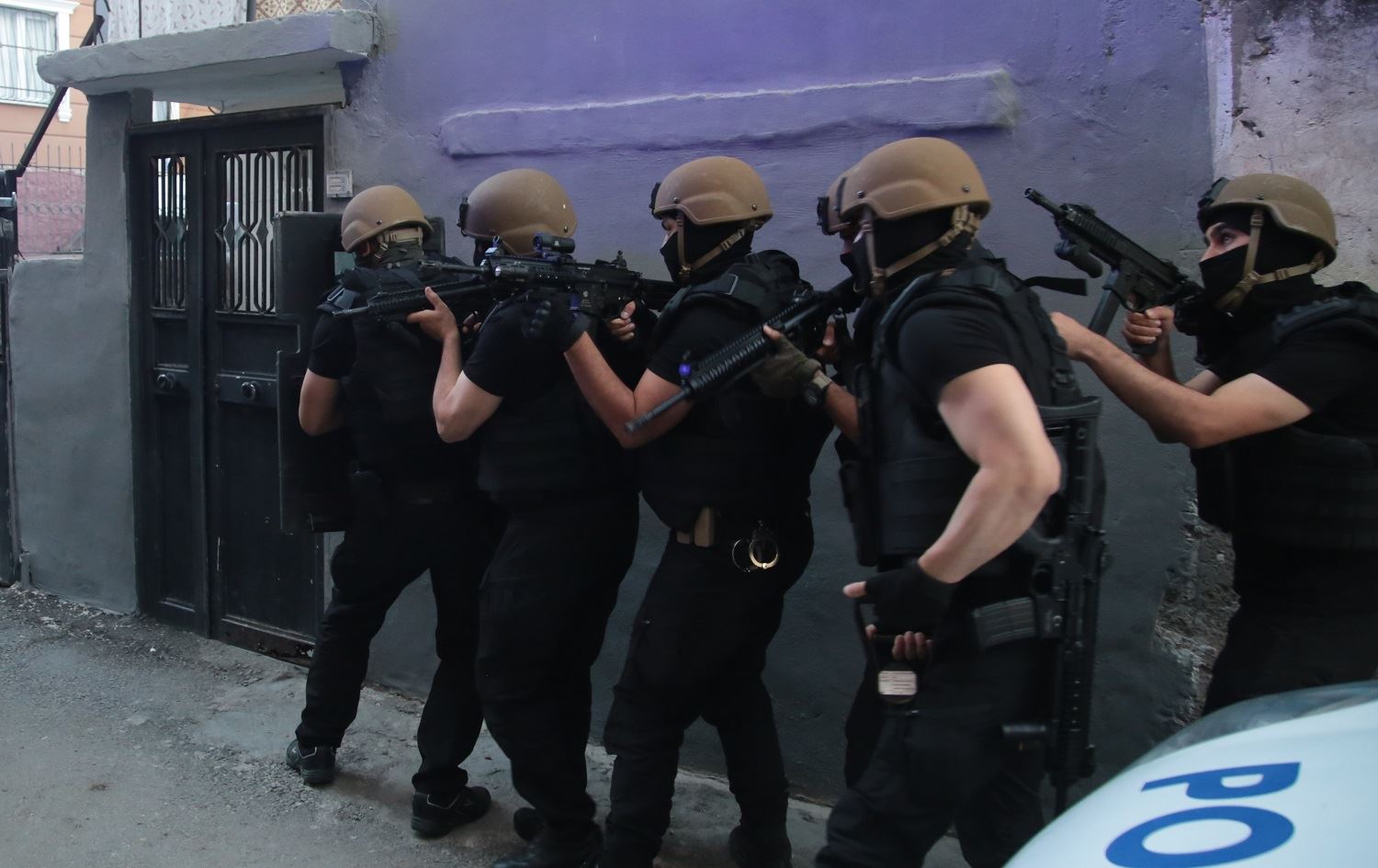 Li Edene, Şirnex û Dêrsimê 18 kes hatin desteserkirin