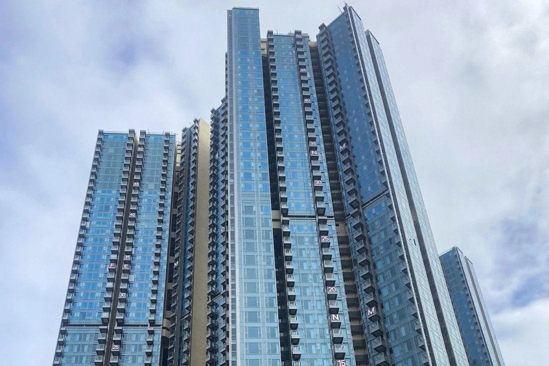 لە هۆنگ کۆنگ ئەوانەی ڤاکسین وەردەگرن چانسی بردنەوەی شوقەیەکیان هەیە