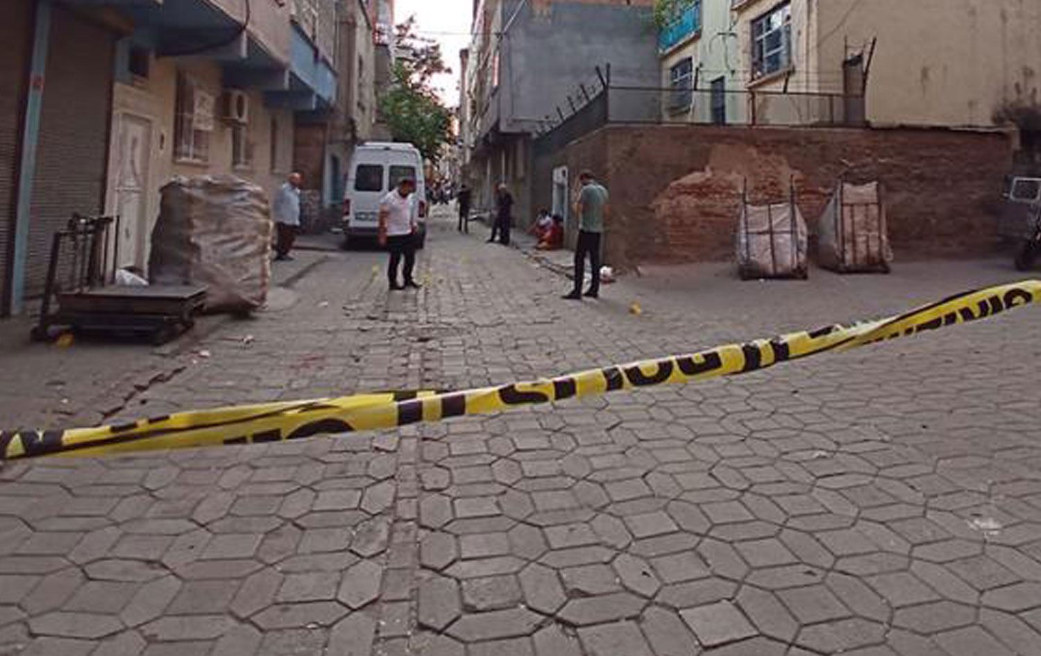 Diyarbakır’da akraba iki aile arasında kavga: 1 ölü, 3 yaralı