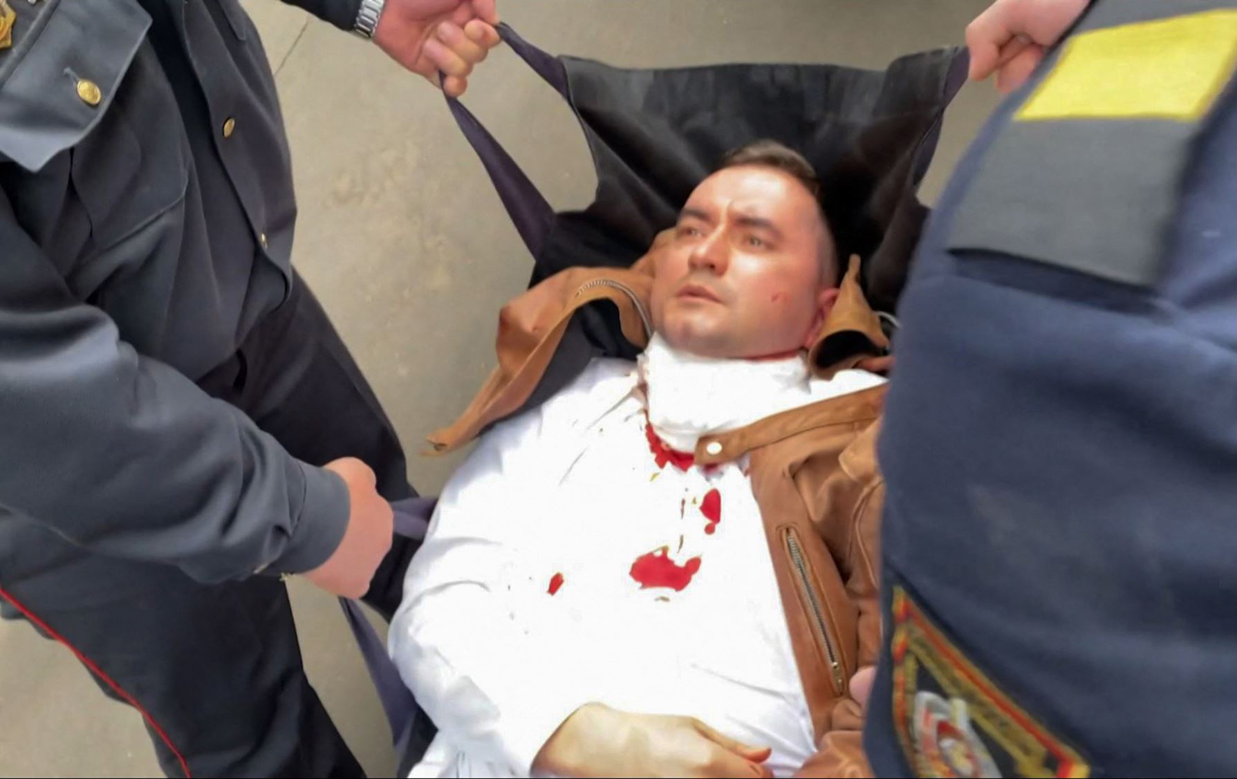 چالاکڤانێكی بێلاڕووس لە نێو دادگا هەوڵی خۆکوشتن دەدات