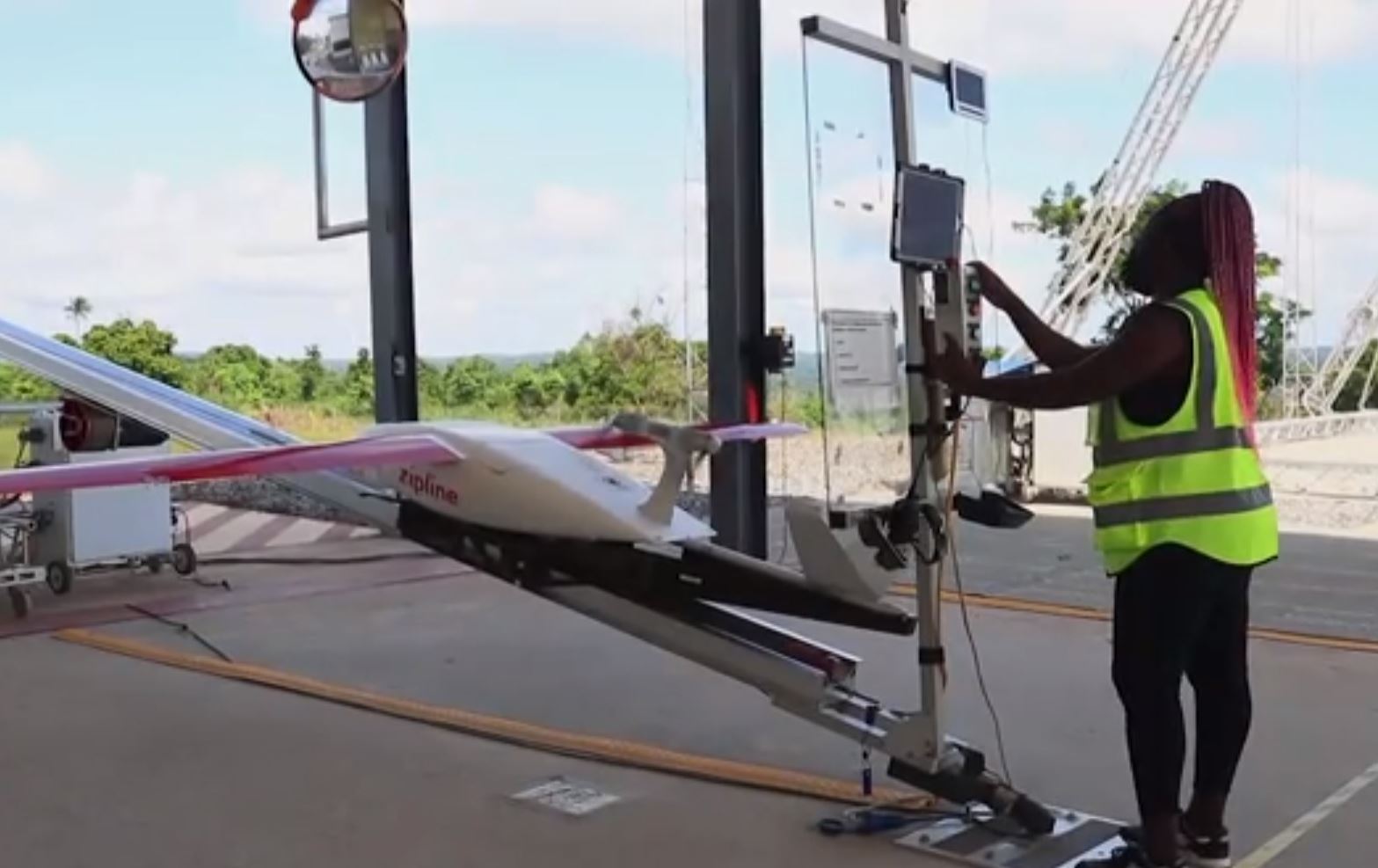 لە غانا بە فڕۆکەی بێفڕۆکەوان ڤاکسین دابەشدەکرێت