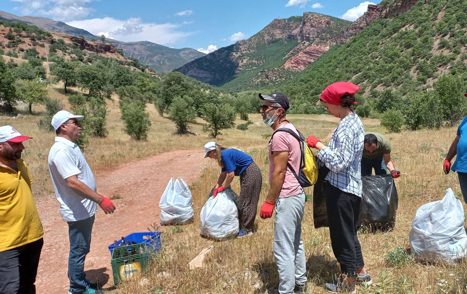 Jîngehê derdorê Geliyê Munzur hat paqijkirin