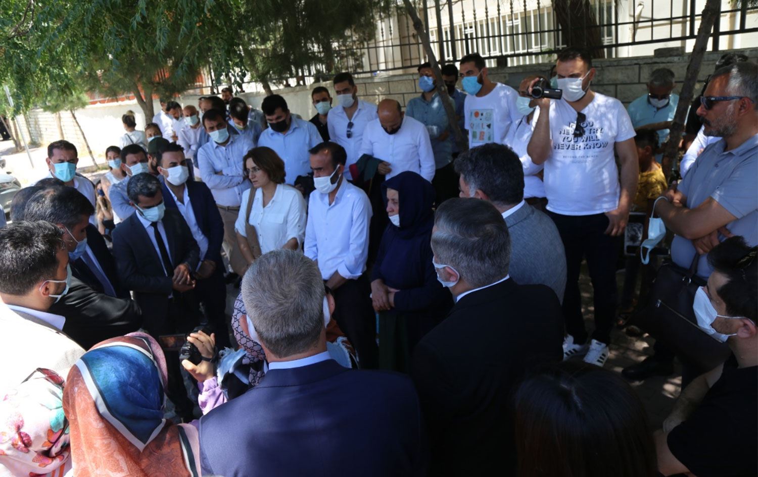 Bölge baroları Şenyaşar ailesine destek ziyaretinde bulundu