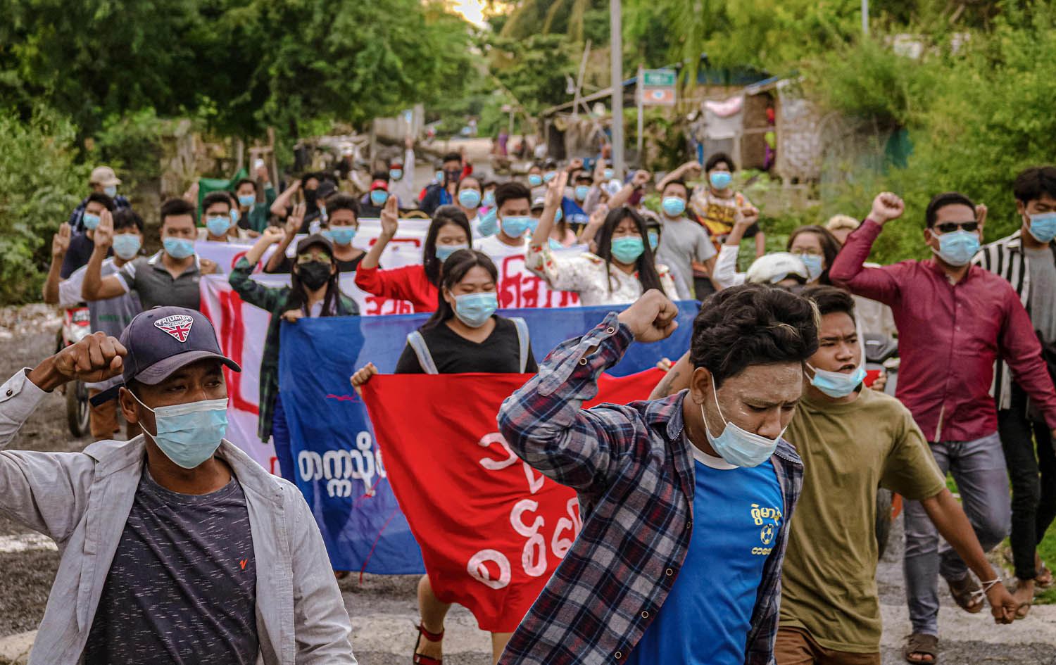 لە میانمار دژبەرانی کودەتای سەربازی بەردەوامن لە خۆپێشاندان