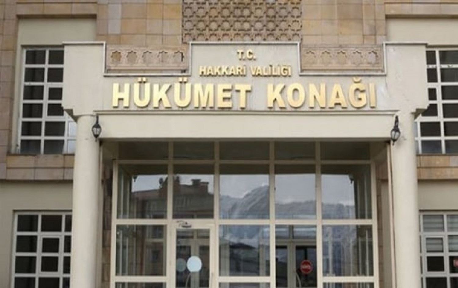 Hakkari'de gösteri ve yürüyüş yasağı uzatıldı