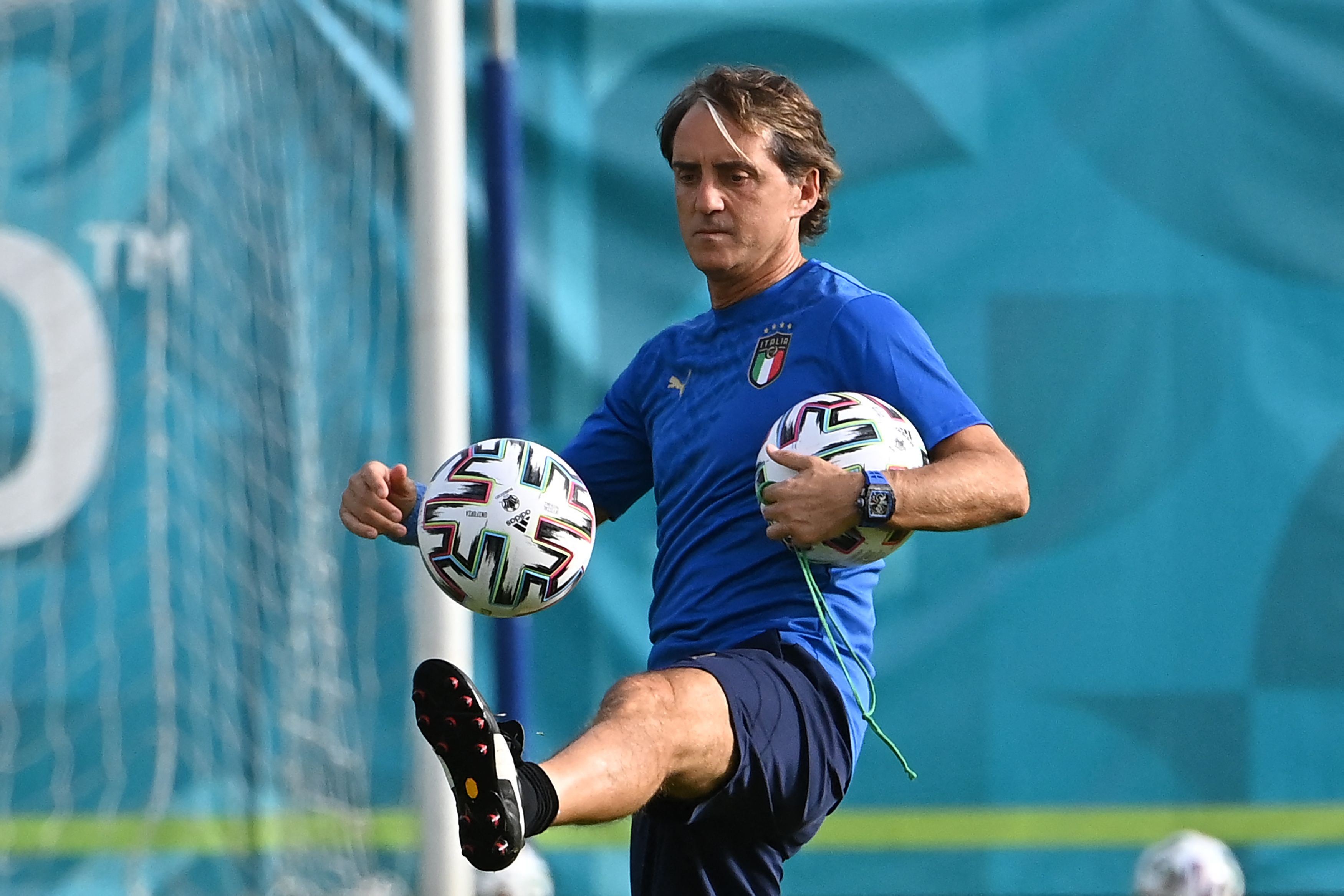 مانچینی: وێڵز وەک ستۆک سیتییە