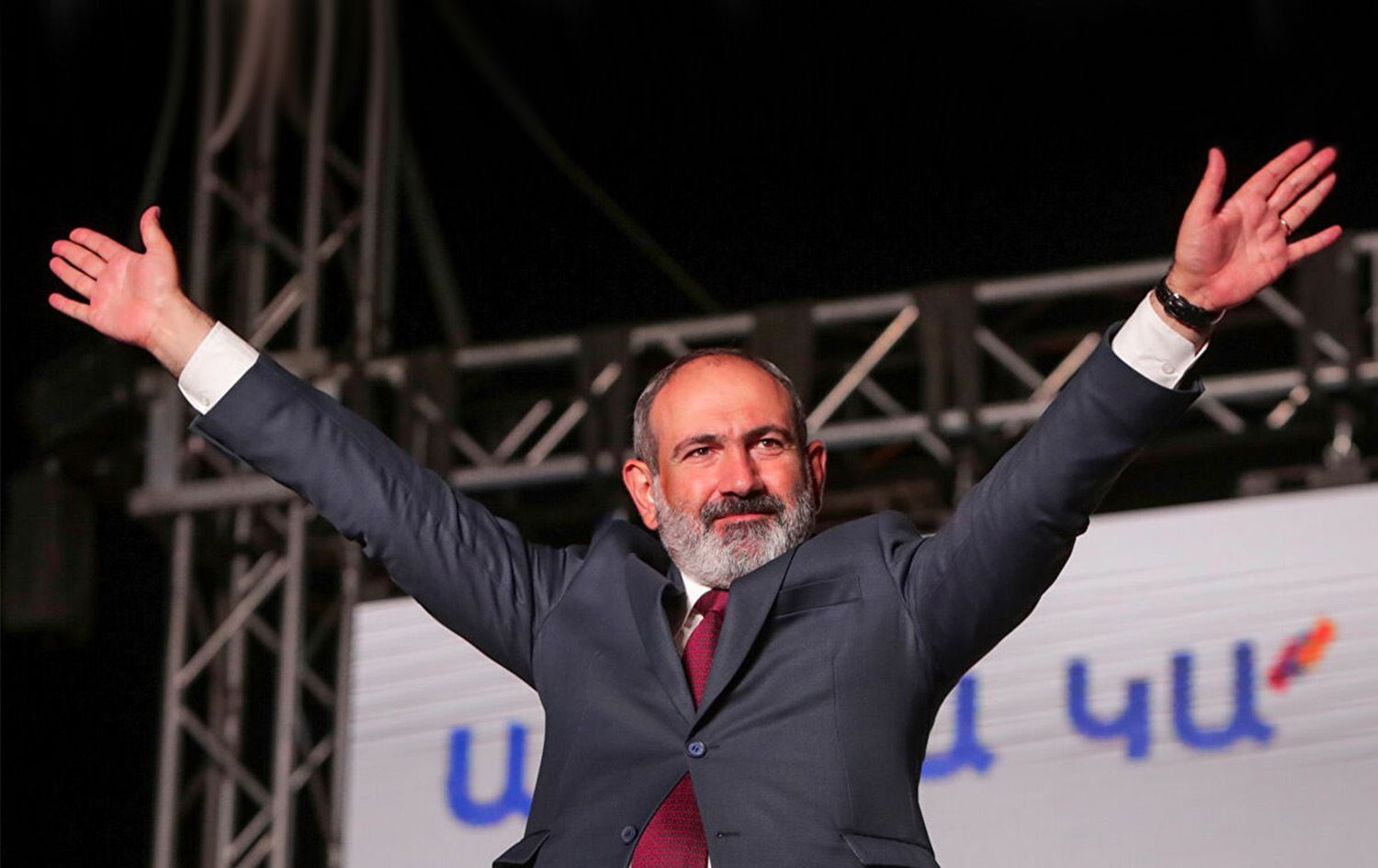 Ermenistan'da seçim sonuçları açıklandı: Hükümeti, Paşinyan’ın partisi kuracak