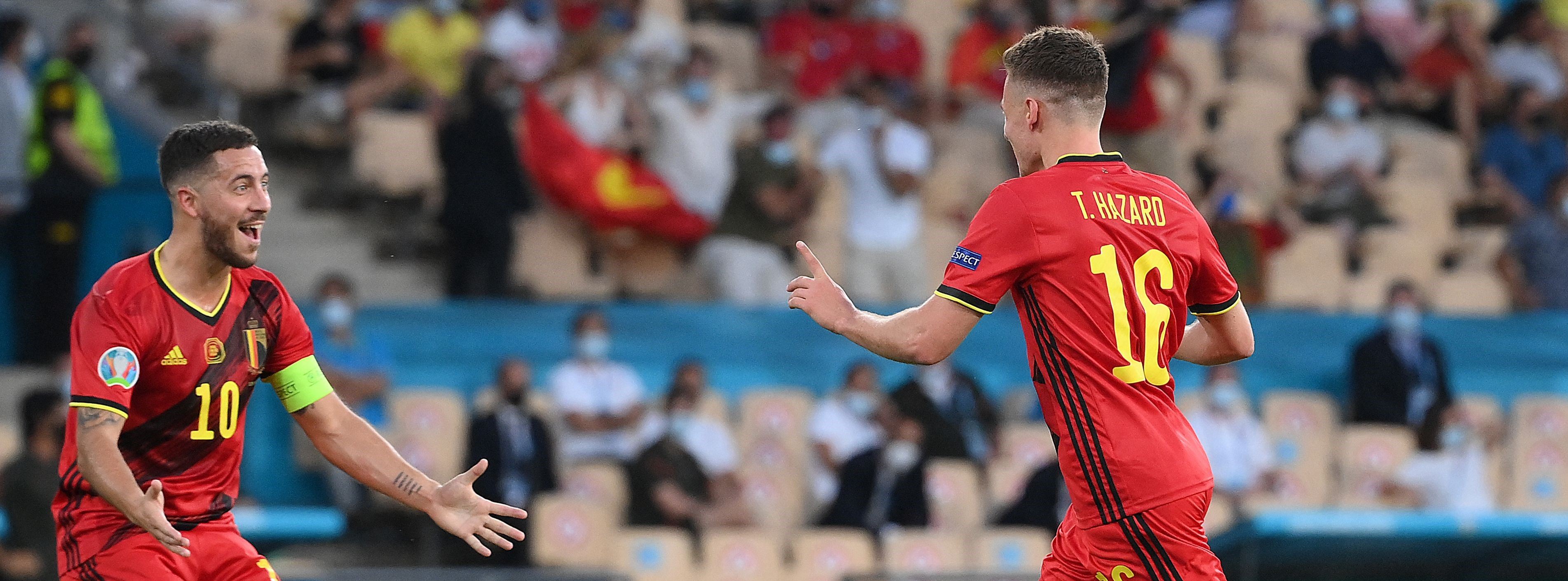 هازارد رۆناڵدۆ و تیپەکەی لە یۆرۆ کردە دەرەوە