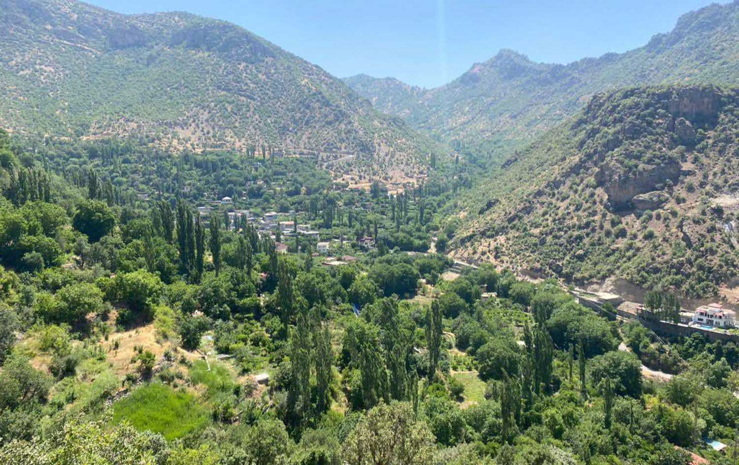 بەهۆی تۆپبارانی تورکیاوە هێڵی کارەبای گوندی هروور پچڕا