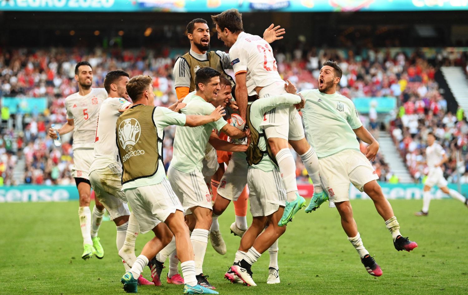 Îspanya derbasî fînala çaryekê bû