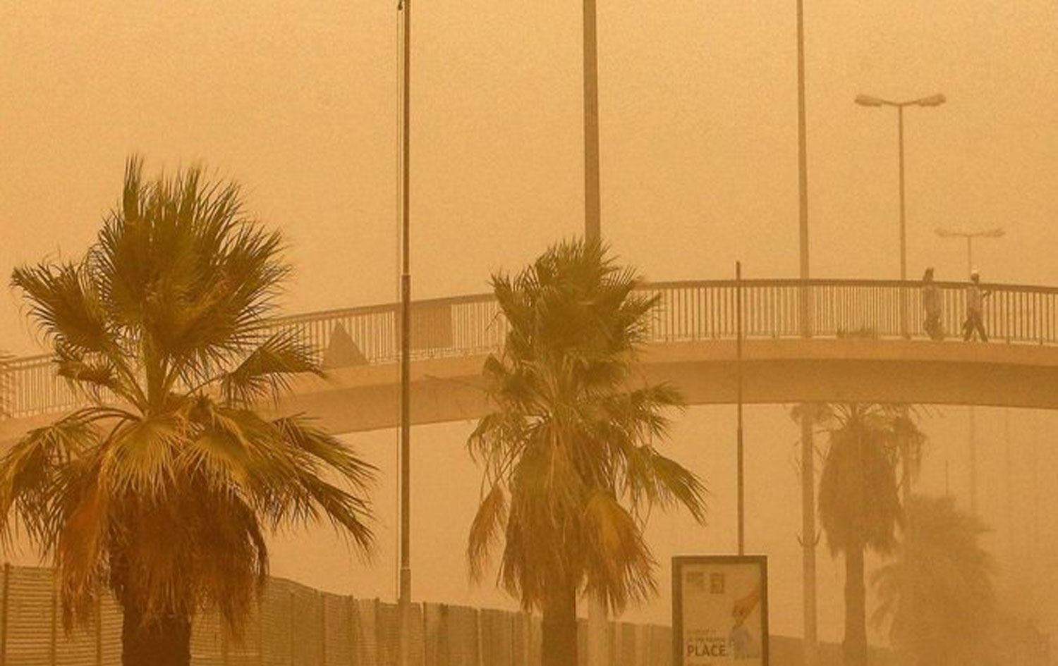 Kuveyt'te hava şartlarından şikayet eden adam tutuklandı