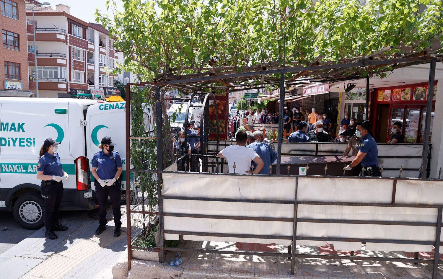 Kızı ile iki torununu öldüren anneanne intihar girişiminde bulundu