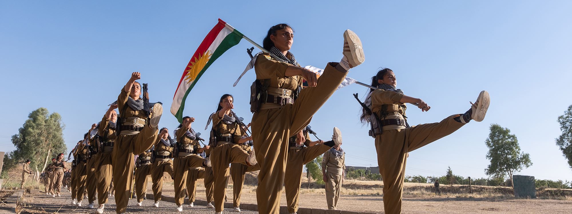 Fotoğraflarla KDP-İ kadın Peşmergelerinin eğitimi