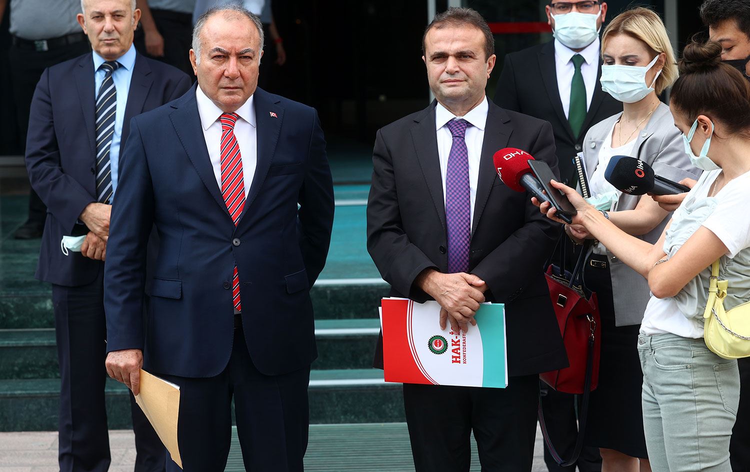 AK Parti Hükümeti’nin memura zam teklifi belli oldu