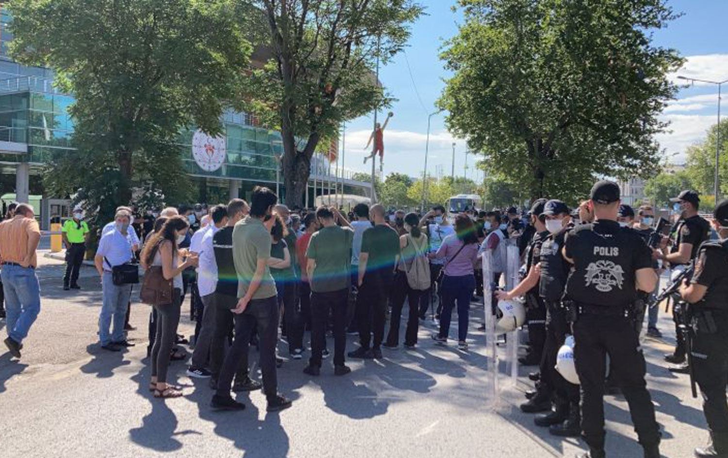 10 Ekim Katliamı anmasına müdahale