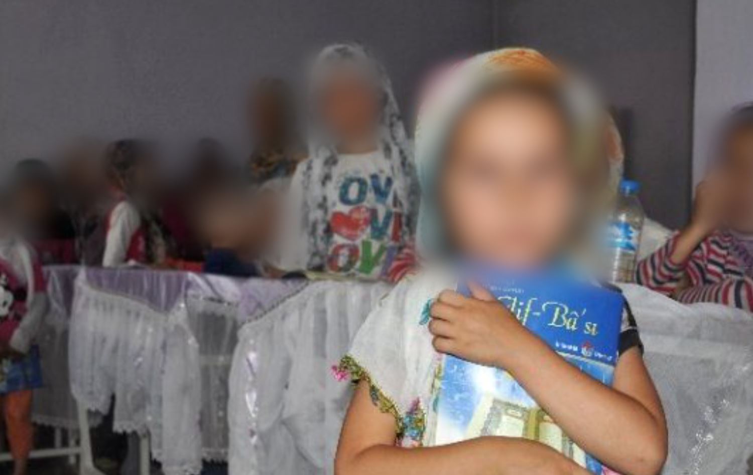 Muş’ta bir çocuk Kur’an kursunun kapısına asılı halde bulundu!