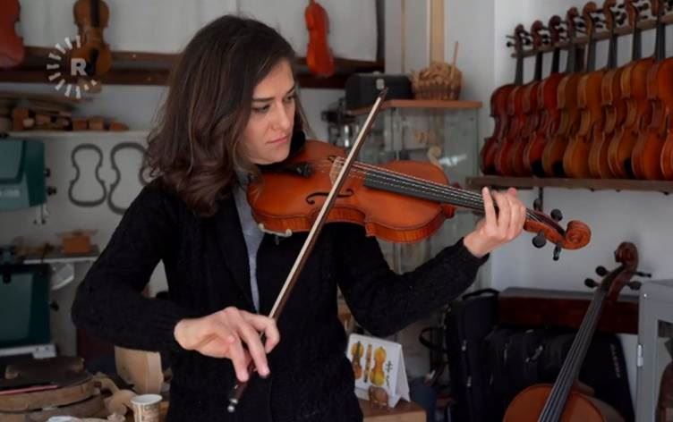 Li Stenbolê jineke hosteya kemanê: Nurgul Çomak