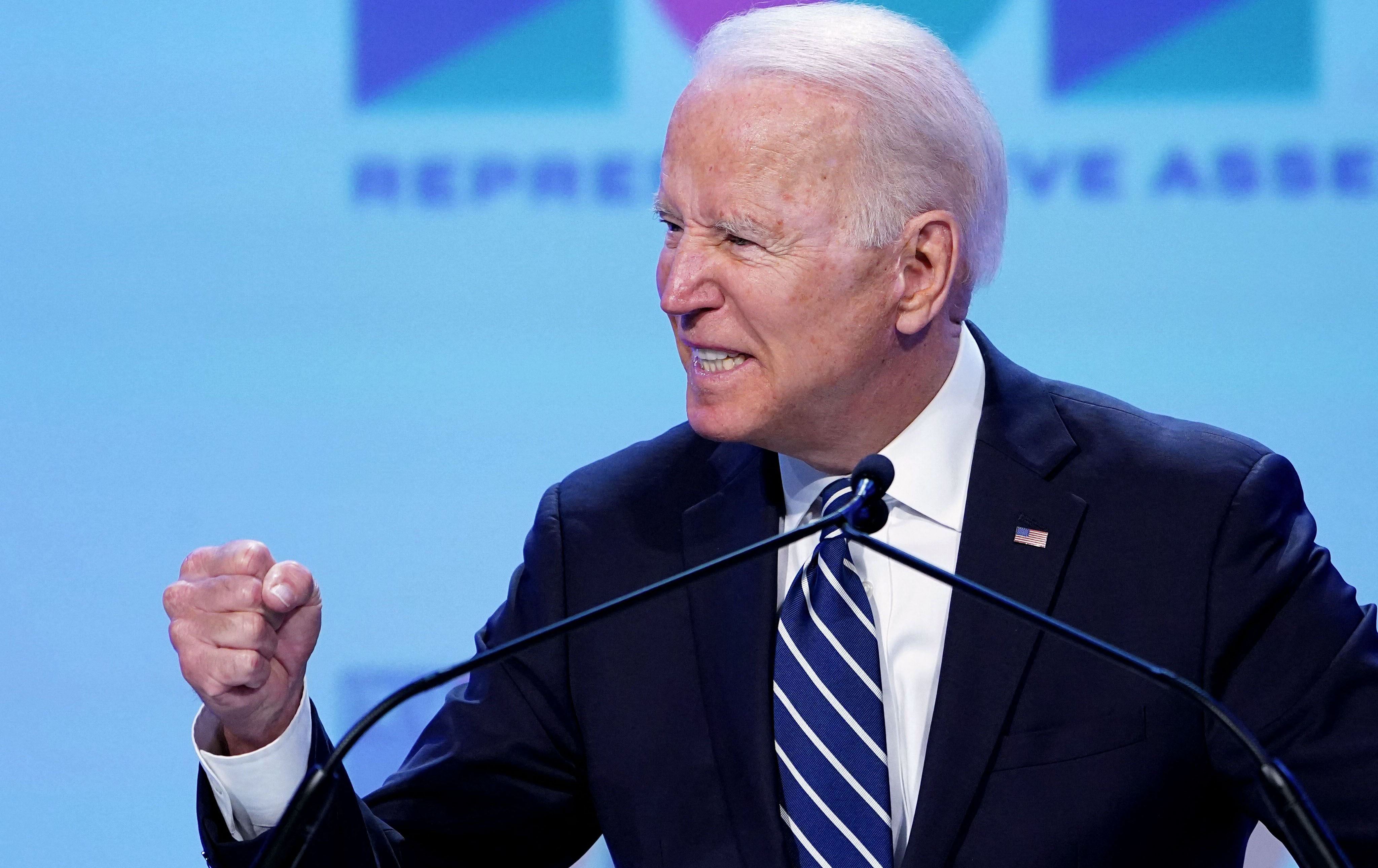 Komarî daxwaz dikin Biden dawî li êrîşên mûşekî yên milîsan bîne