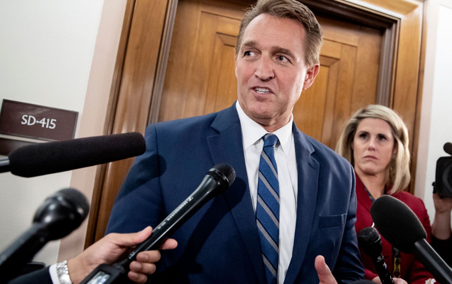 Biden, eski senatör Flake'i Türkiye Büyükelçisi olarak aday gösterdi