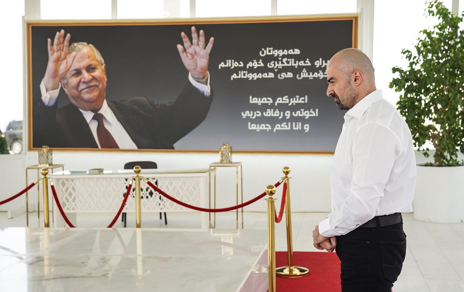 Bafıl Talabani babasının kabrini ziyaret etti: Köklü değişim kararı verdim