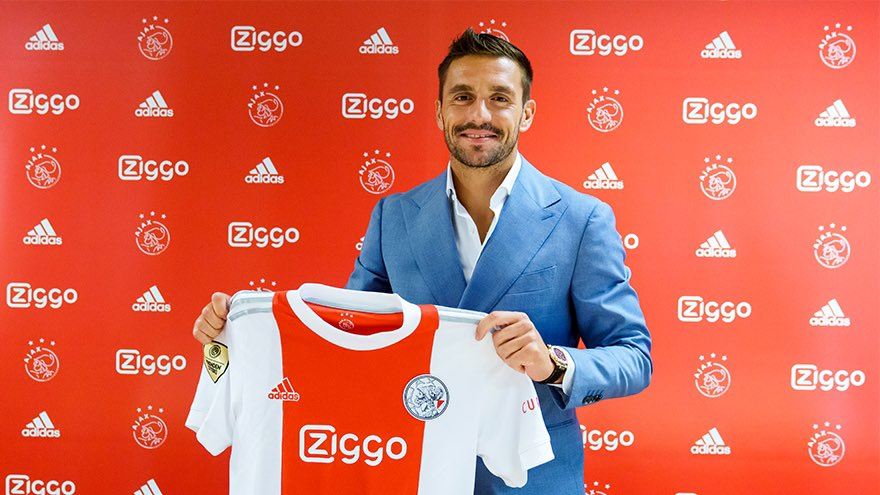 ئەیاکس گرێبەستی تادیچی نوێکردەوە