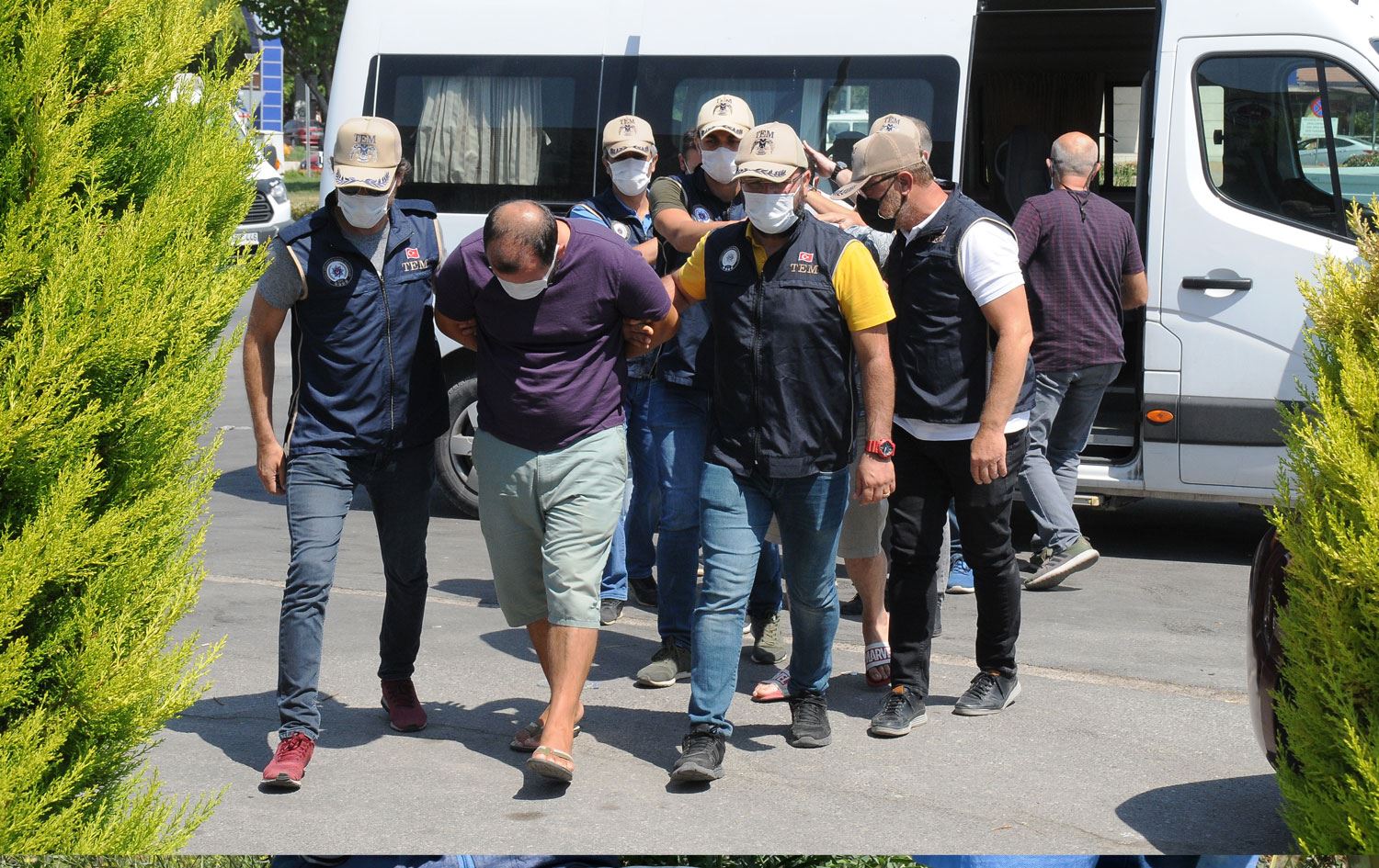 HDP ilçe binasına saldırıda 6 kişi adliyeye sevk edildi