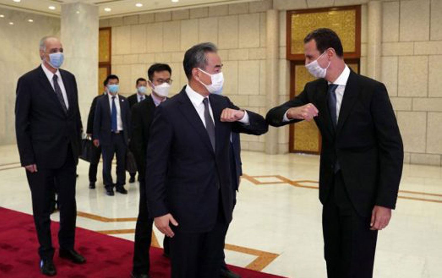 Beşar Esad Şam’da Çin Dışişleri Bakanı Yi ile görüştü