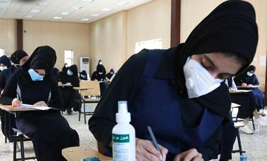 حملة "اوقفوا مجزره الحضوري".. طلاب عراقيون يطالبون باعتماد الامتحان الإلكتروني
