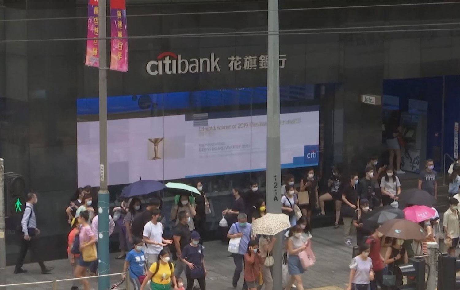 هۆنگ کۆنگ؛ 285 هەزار ملیۆنێر تێیدا دەژین و رەوشی بەشێک لە خەڵکیش خراپە