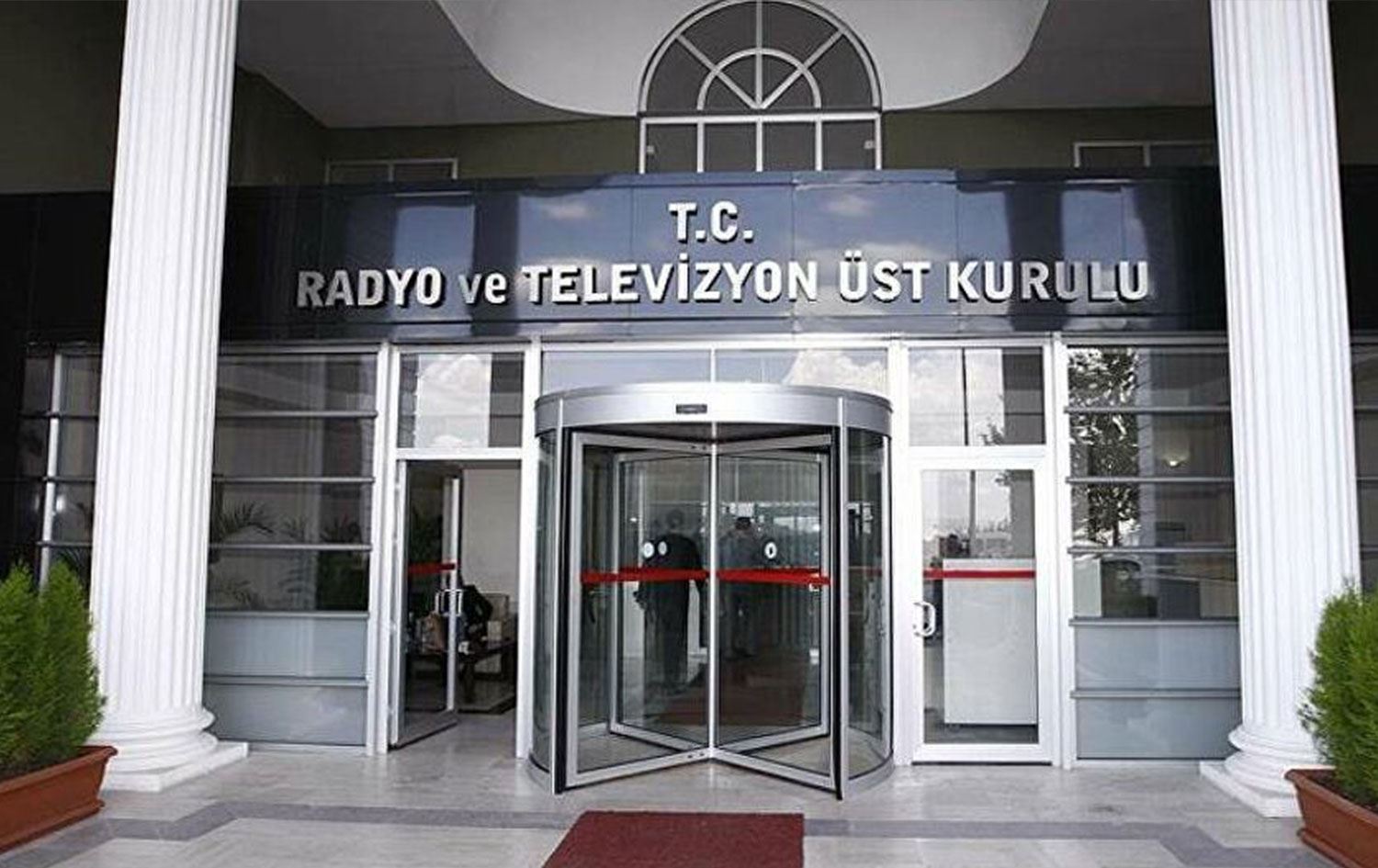 Altun’dan sonra RTÜK’ten de ‘fon’ uyarısı