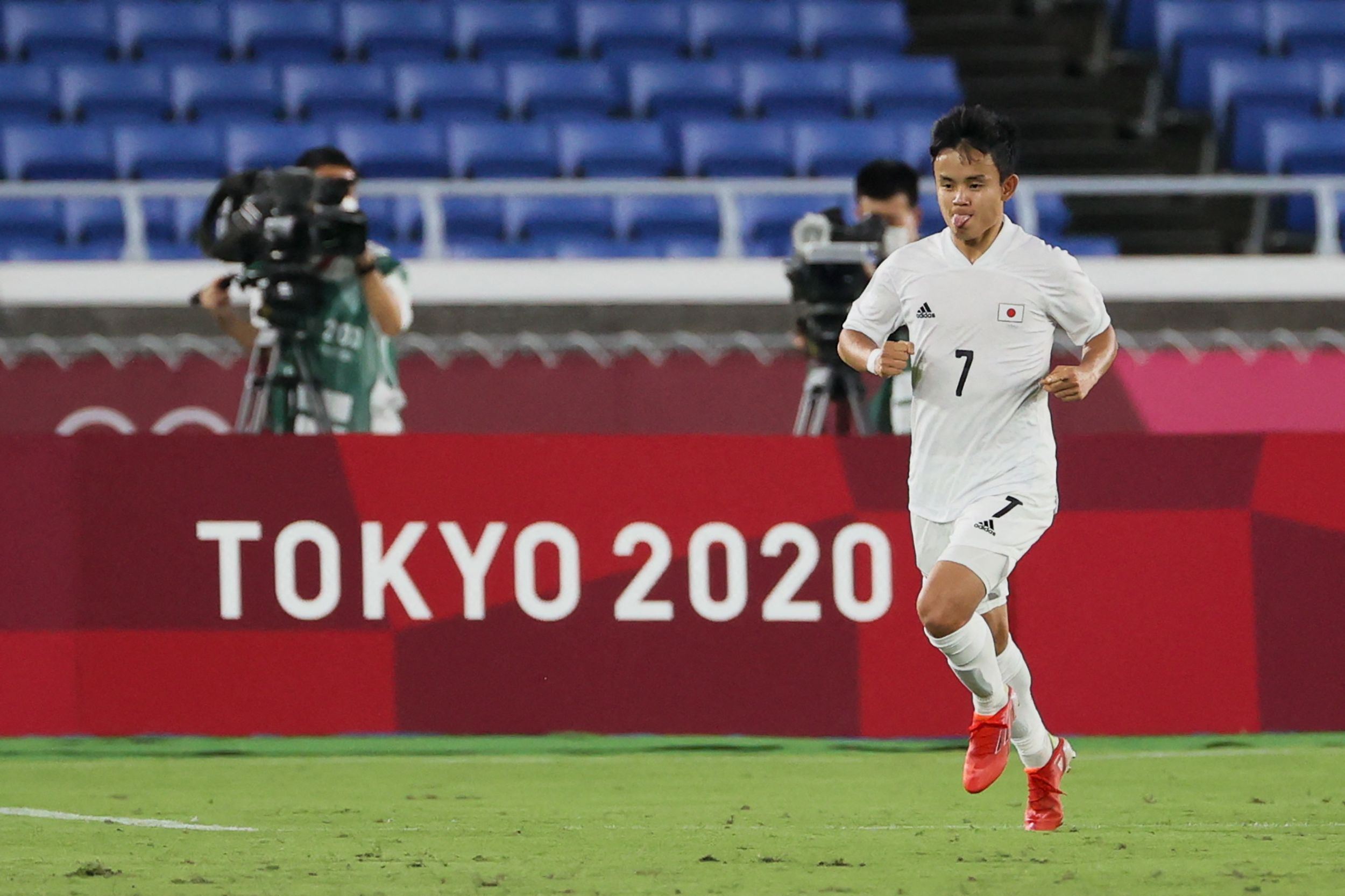 ڤیدیۆ؛ کوبۆ فەرەنسای ناردە ماڵەوە