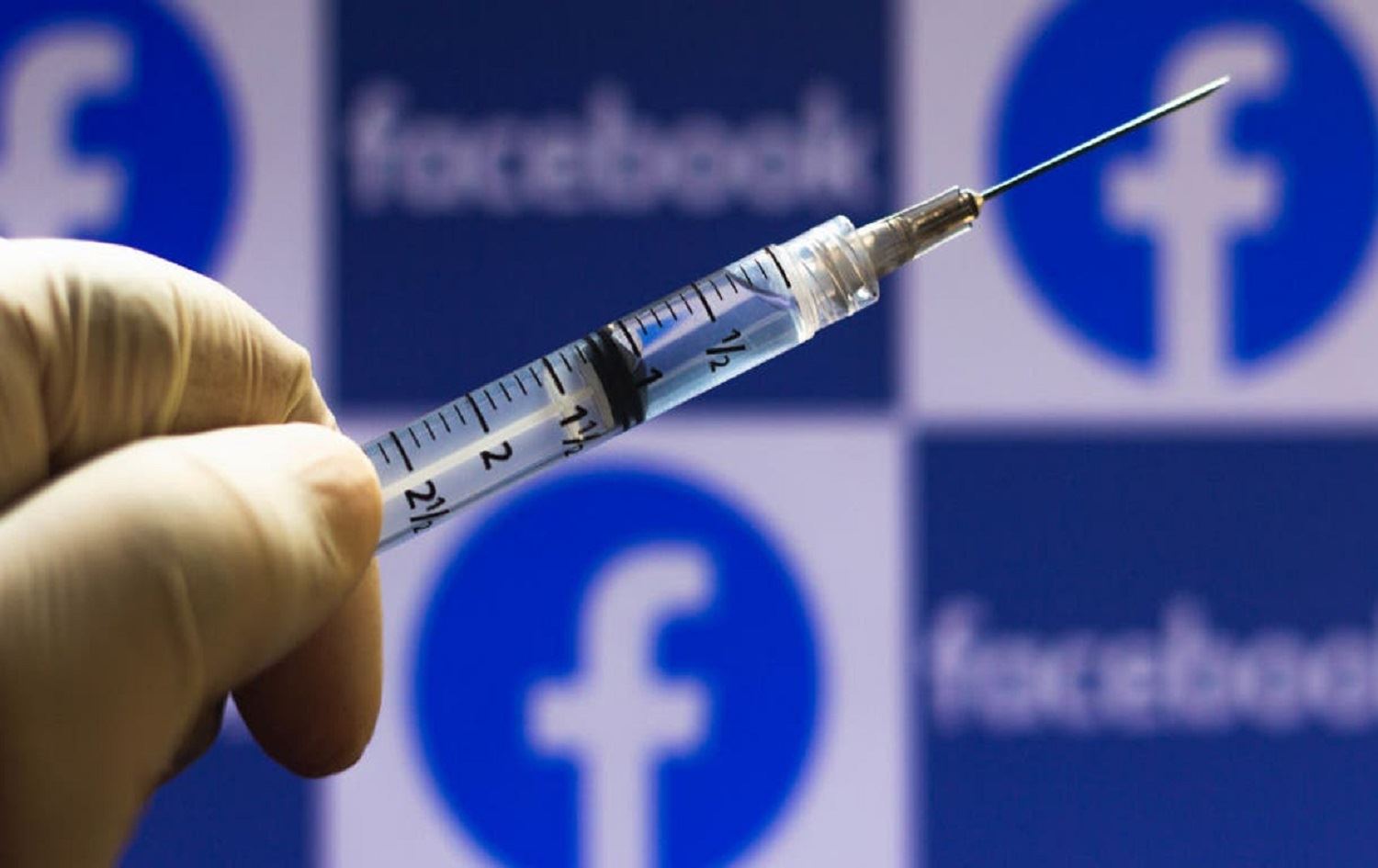 Google û Facebook: Divê hemû karmendên me xwe derzî bikin