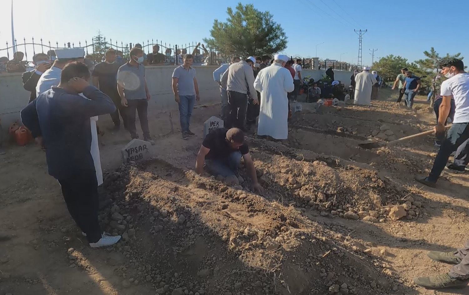 Sedema qetilkirina malbata Kurd nijadperestî ye an civakî ye?