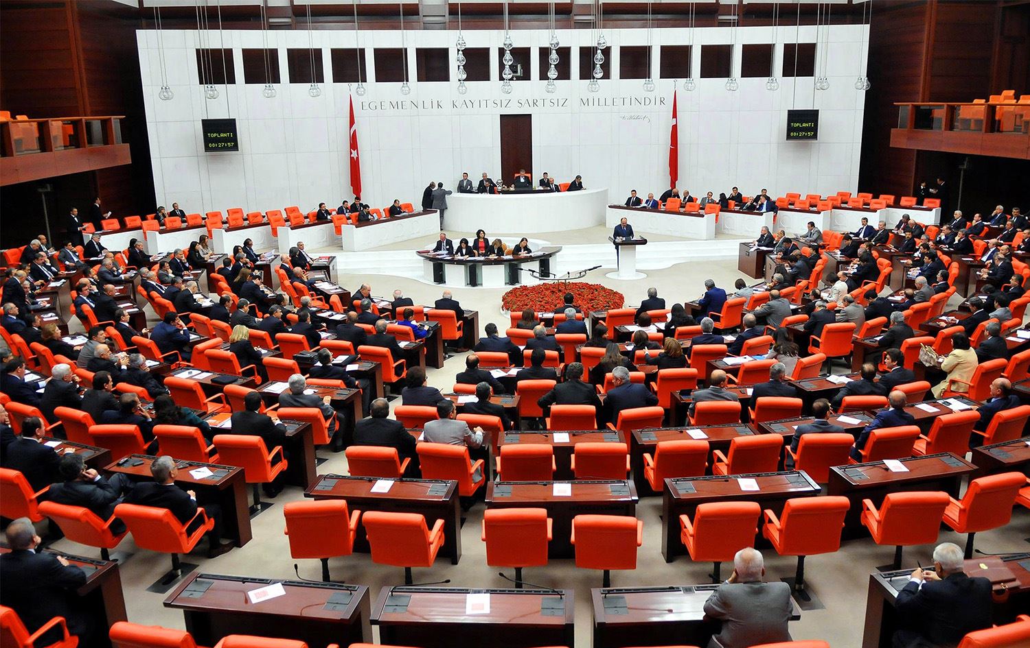 Orman yangınlarıyla ilgili TBMM'ye acil toplanma çağrısı