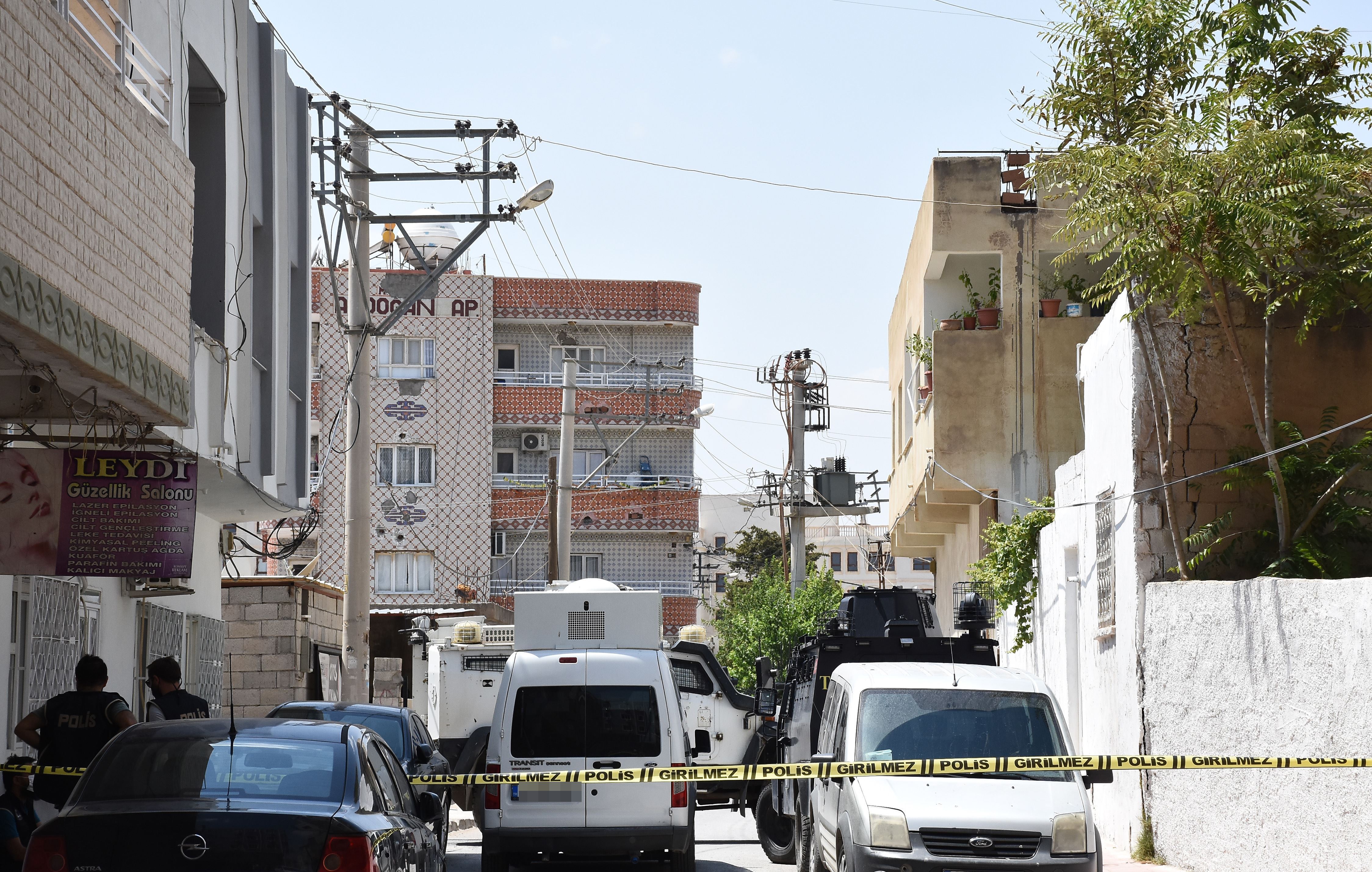 Nusaybin’de polis operasyonu: Bir kişi öldürüldü