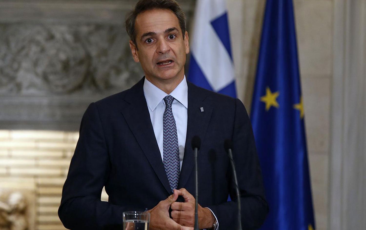 Miçotakis orman yangınları nedeniyle özür diledi