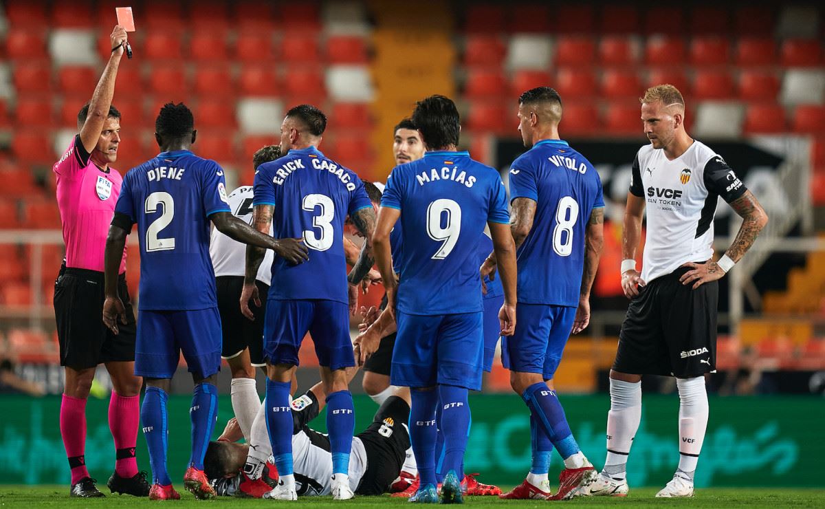 لالیگا بە کارتی سوور دەستیپێکرد