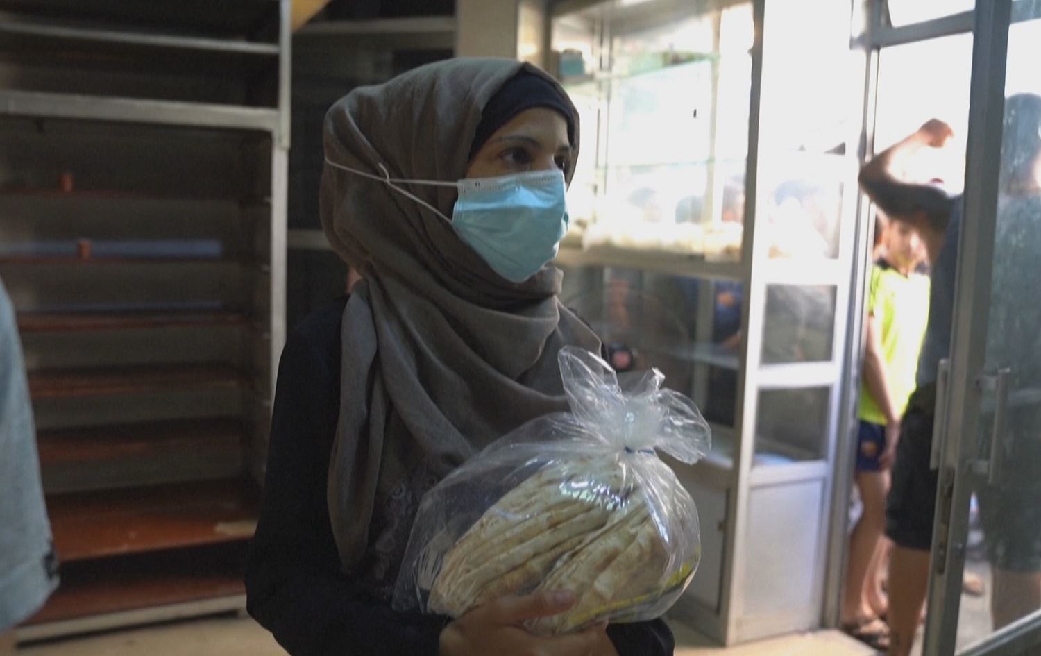 Li Lubananê ji ber buhabûna sotemeniyê gelek firne hatine girtin