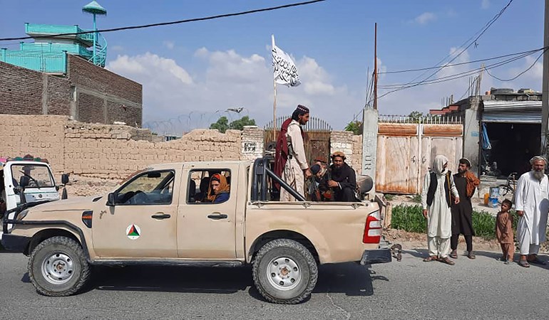 چەکدارانی تاڵیبان لە پارێزگای لەغمان. وێنە: AFP