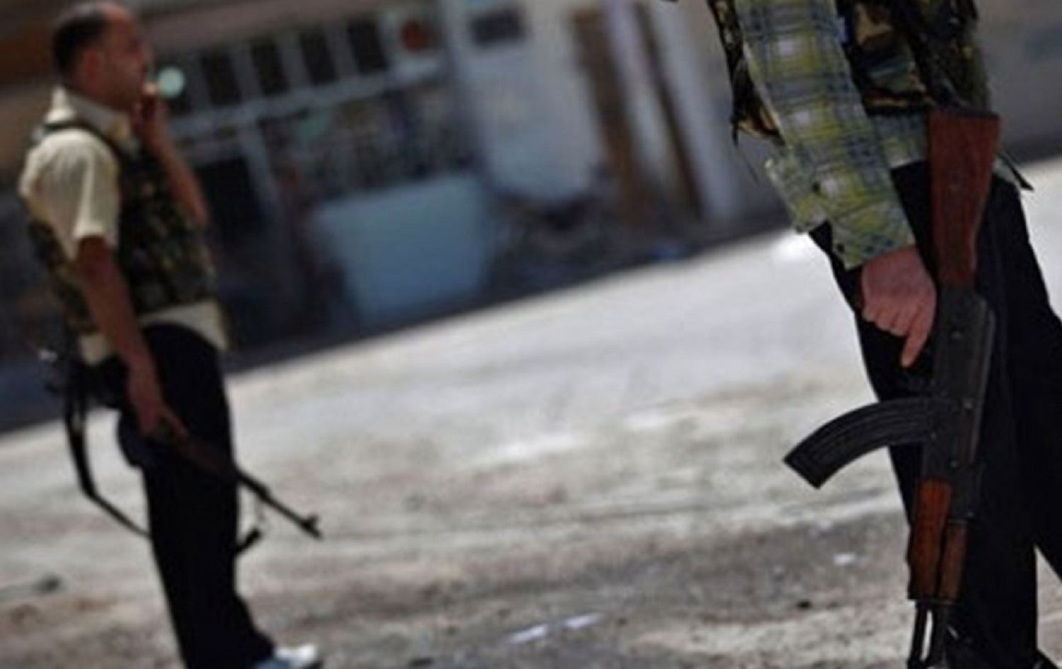 Grûpa Emşat rêgiriyê li vegera 2 keçên Kurd dike