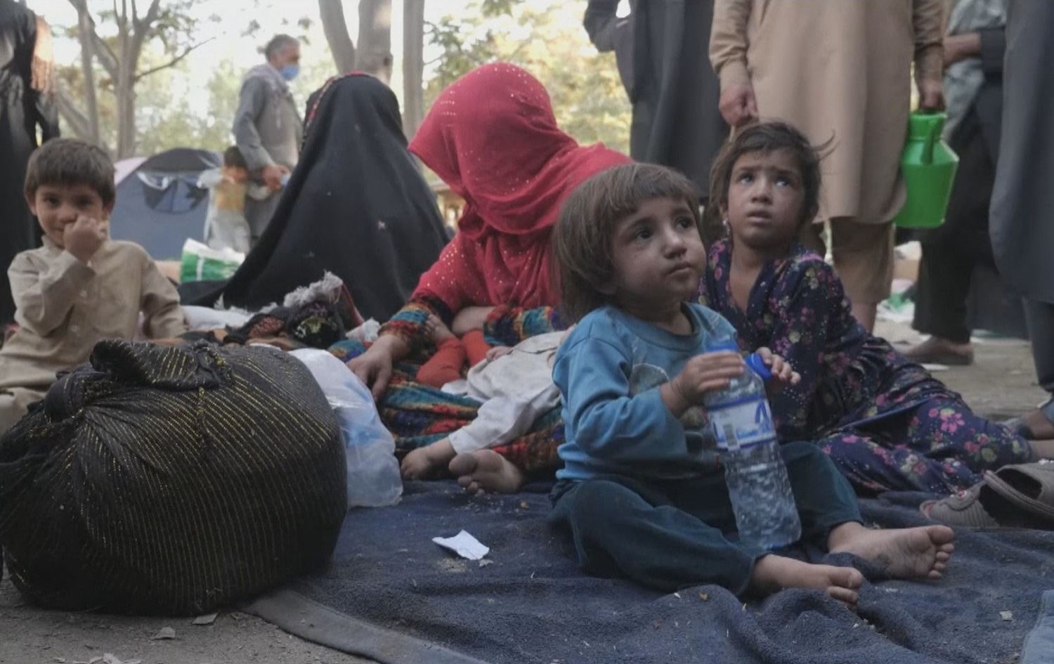 NY: Pêwîstiya  235 milyon kesan bi alîkariyên mirovî heye