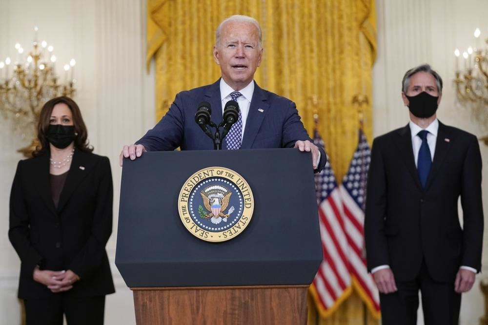 Joe Biden: Güvenli geçişi sağlamak için Taliban'la iletişim halindeyiz