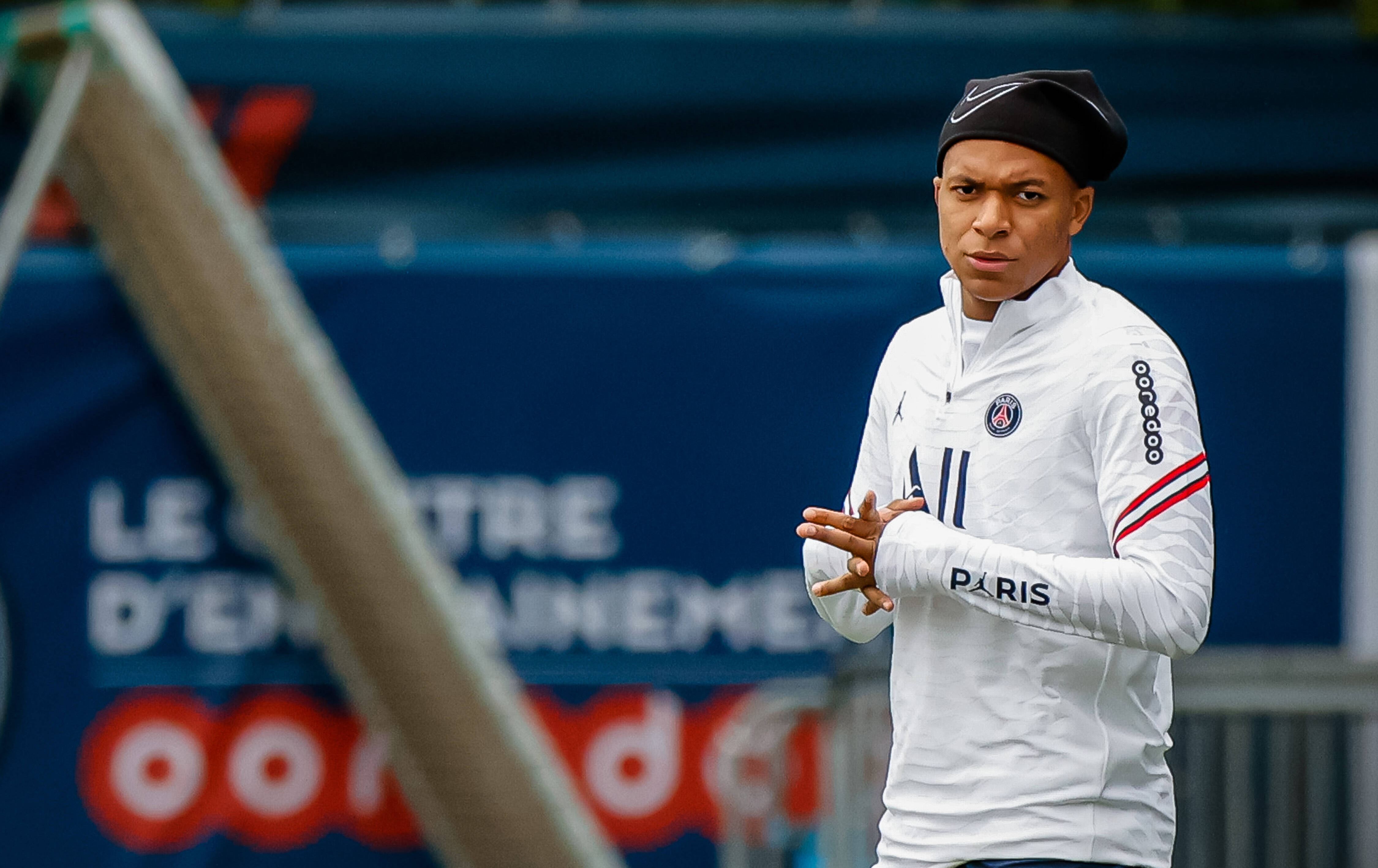 ناسر خلێفی دەیەوێت ئیمباپێ پەشیمان بکاتەوە