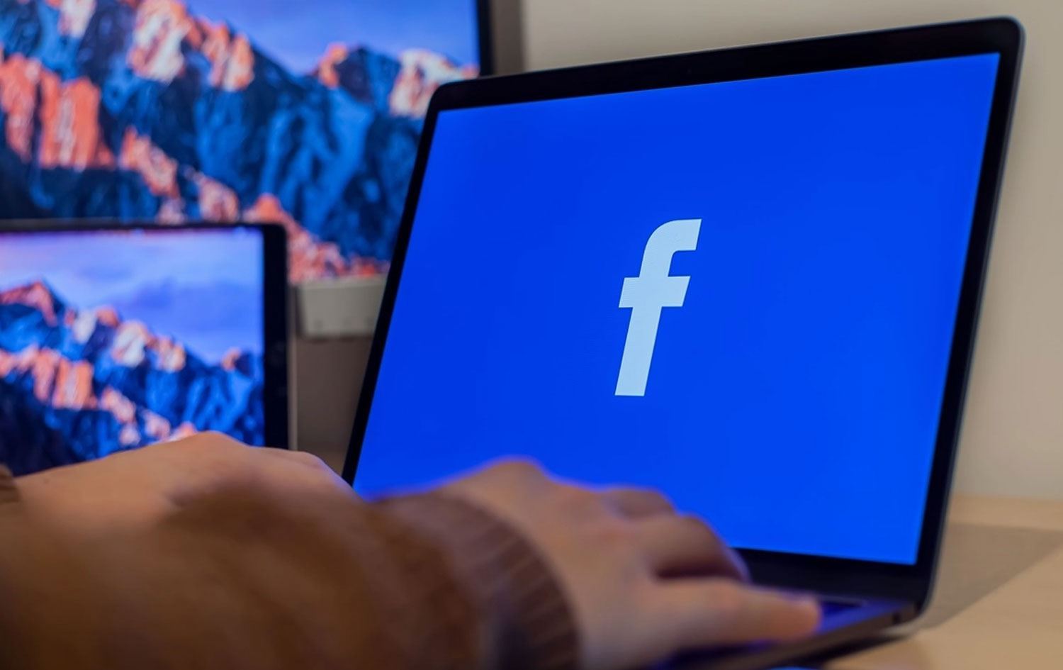 Facebook dê hesabên li Efxanistanê veşêre